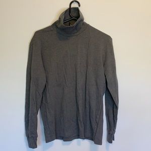 Uniqlo Gray Turtleneck Long Sleeve Shirt HeatTech